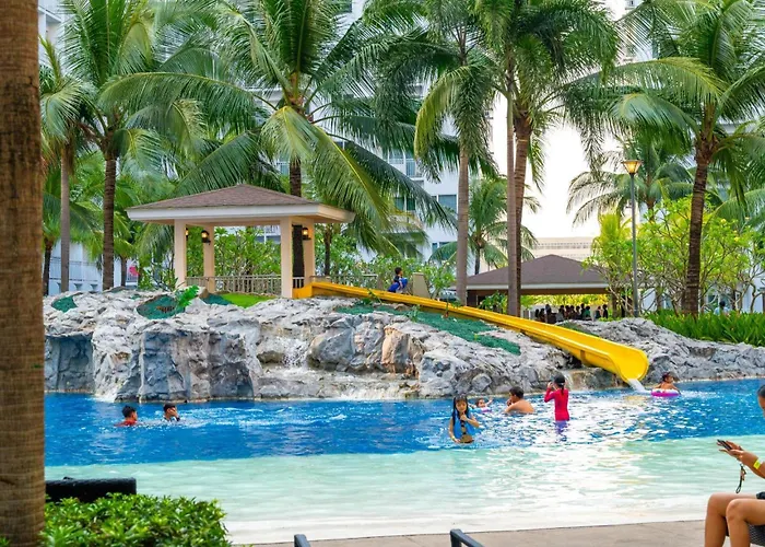 1br Pool View Retreat Near Moa Stylish & Cozy *
