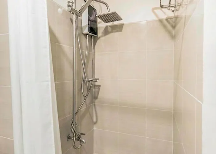1br Pool View Retreat Near Moa Stylish & Cozy * Manila